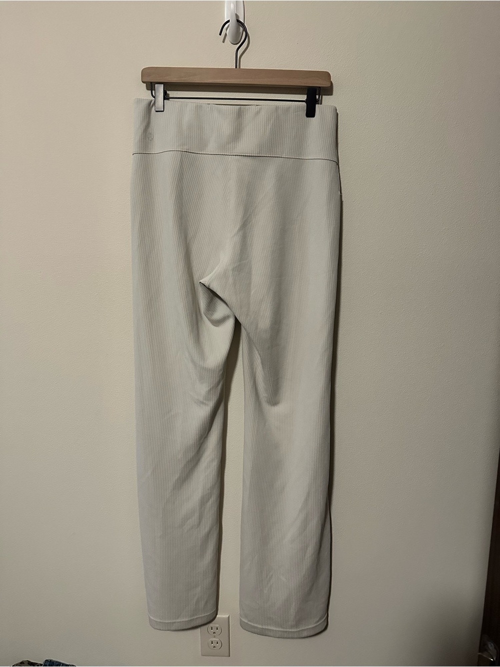 Lululemon brushed softstream ribbed flare pant size 10 W5GVKS - Picture 8 of 9